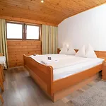 Hotel-gasthof Deixelberger Вольфсберг