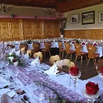Отель Hotel-gasthof Deixelberger Вольфсберг