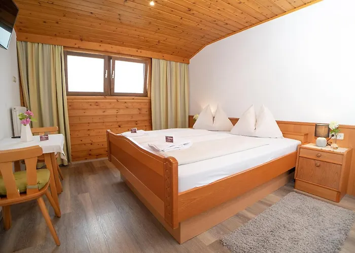 Hotel-gasthof Deixelberger 볼프스베르크