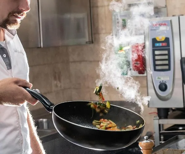 Hotel-gasthof Deixelberger Wolfsberg